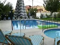 Otel Leonidas &
