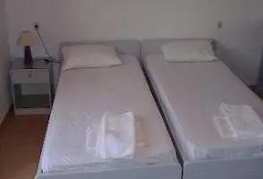 Otel Leonidas &